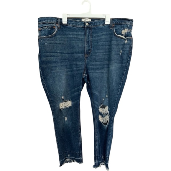 NWOT Abercrombie & Fitch The Skinny High Rise Distressed Jeans Size 36/22 Short - Picture 1 of 12